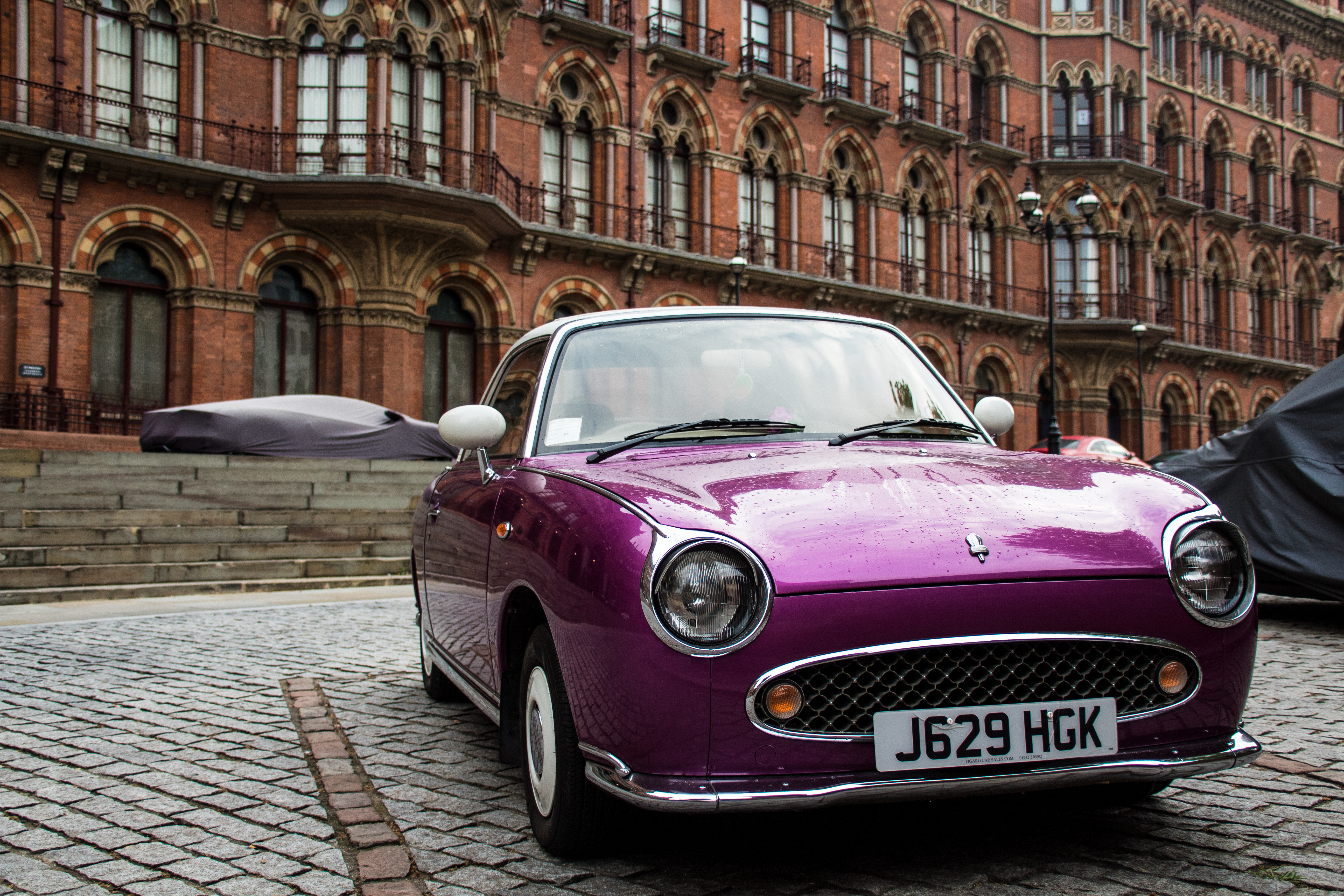 Nissan Figaro-01.jpg